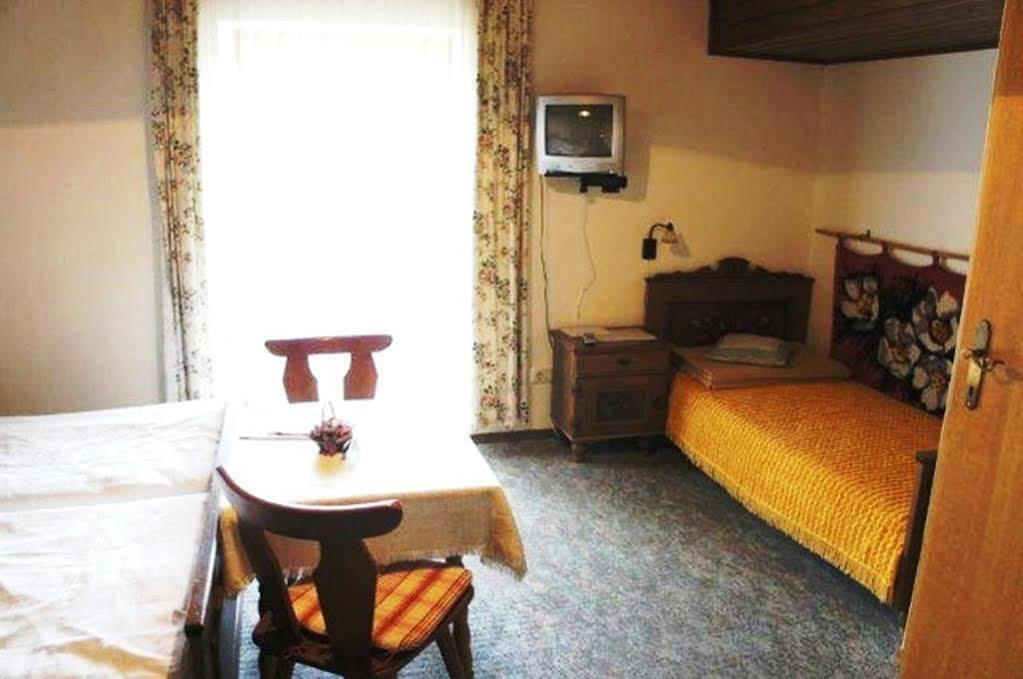 Privatzimmer Eva Leitgeb Bed & Breakfast Faistenau Ngoại thất bức ảnh